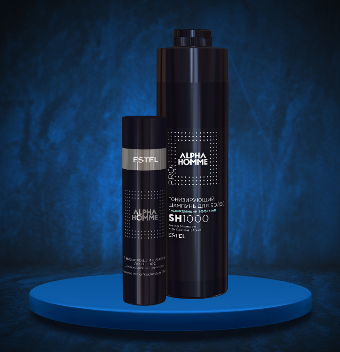 Zwei schwarze Flaschen ESTEL Alpha Homme Shampoo mit Kühlungseffekt vor blauem Hintergrund